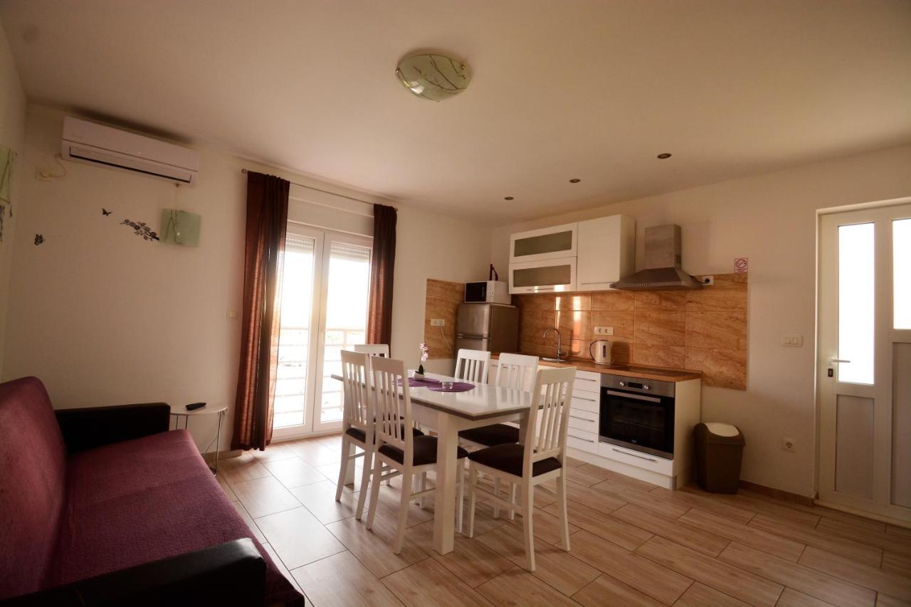 Kala And Tina Apartments Ποντστράνα Εξωτερικό φωτογραφία
